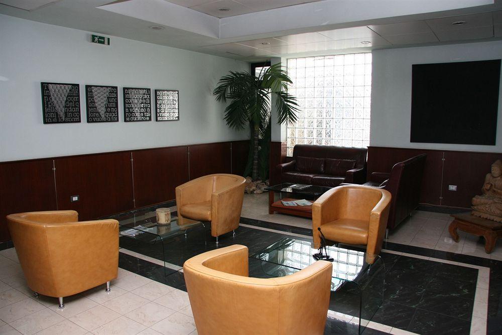 Millennium Gold Hotel Napoli Bagian luar foto