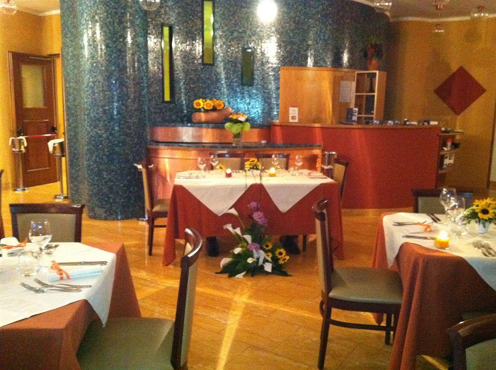 Millennium Gold Hotel Napoli Bagian luar foto