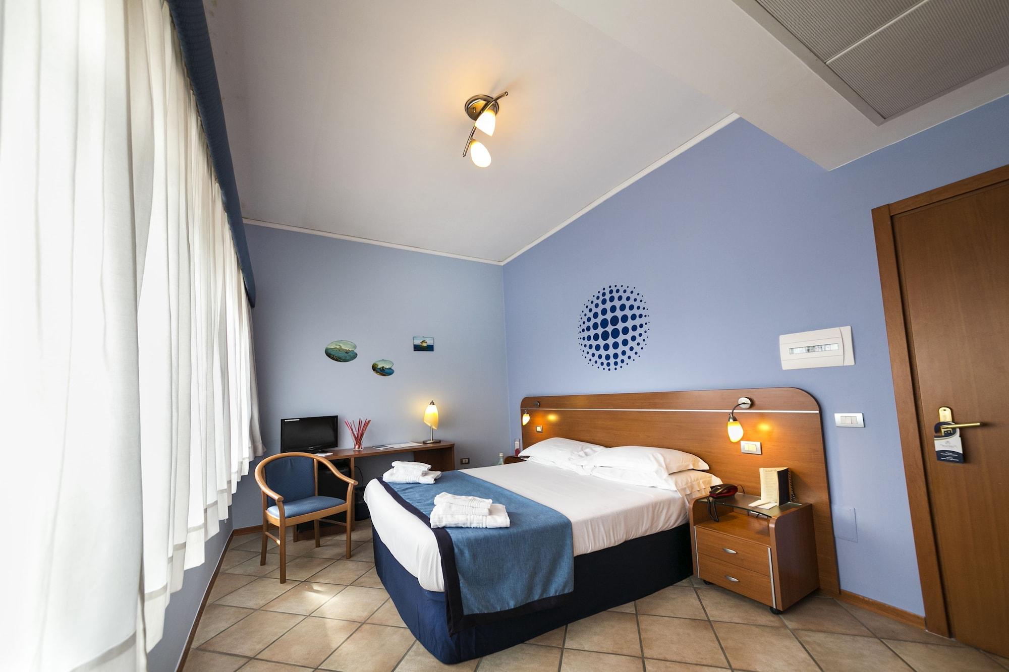 Millennium Gold Hotel Napoli Bagian luar foto