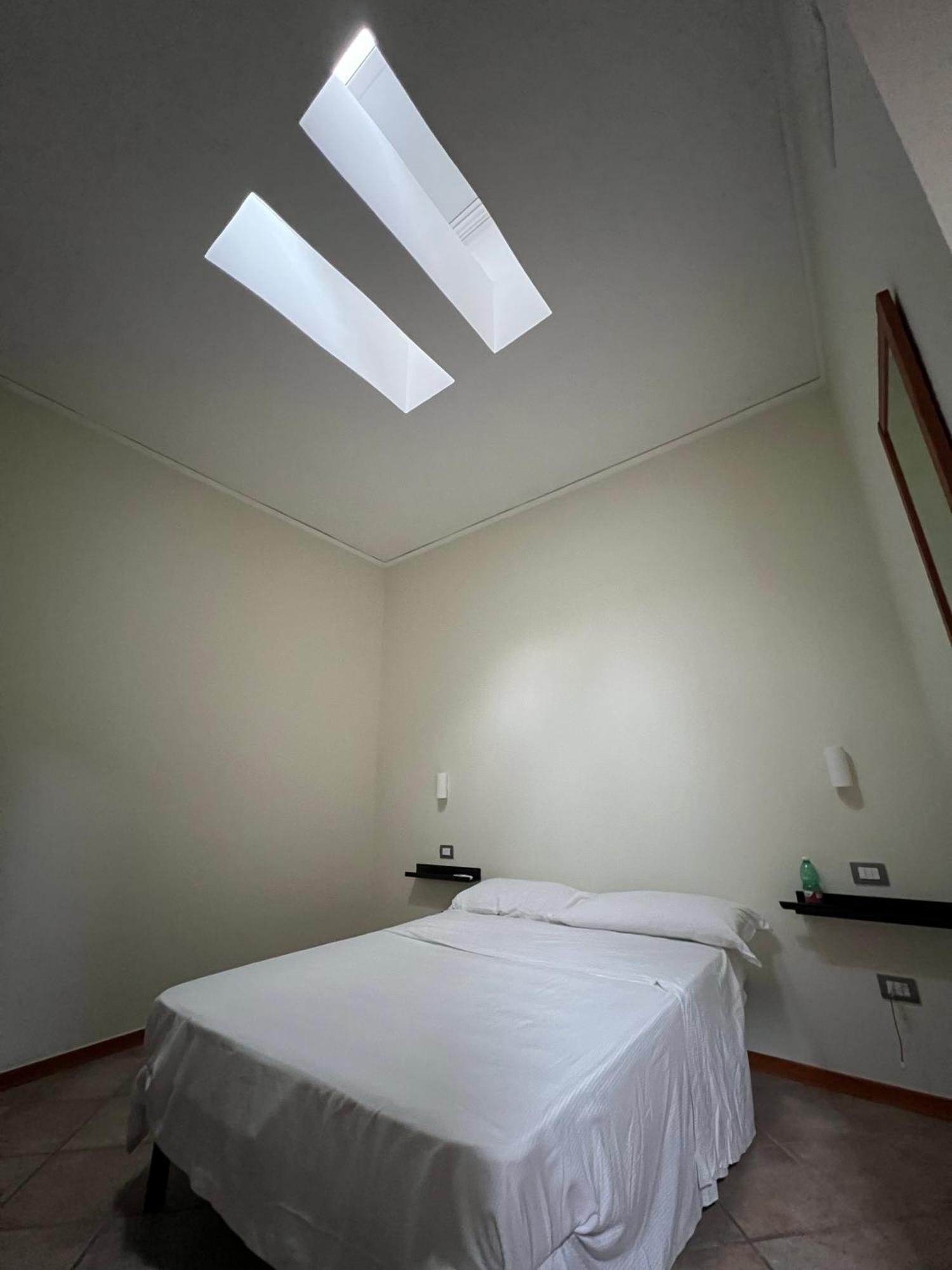Millennium Gold Hotel Napoli Bagian luar foto