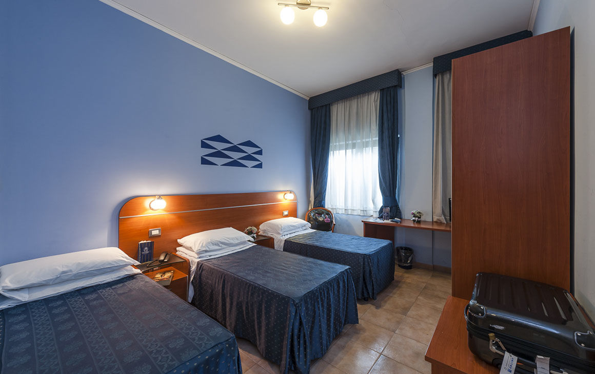 Millennium Gold Hotel Napoli Bagian luar foto